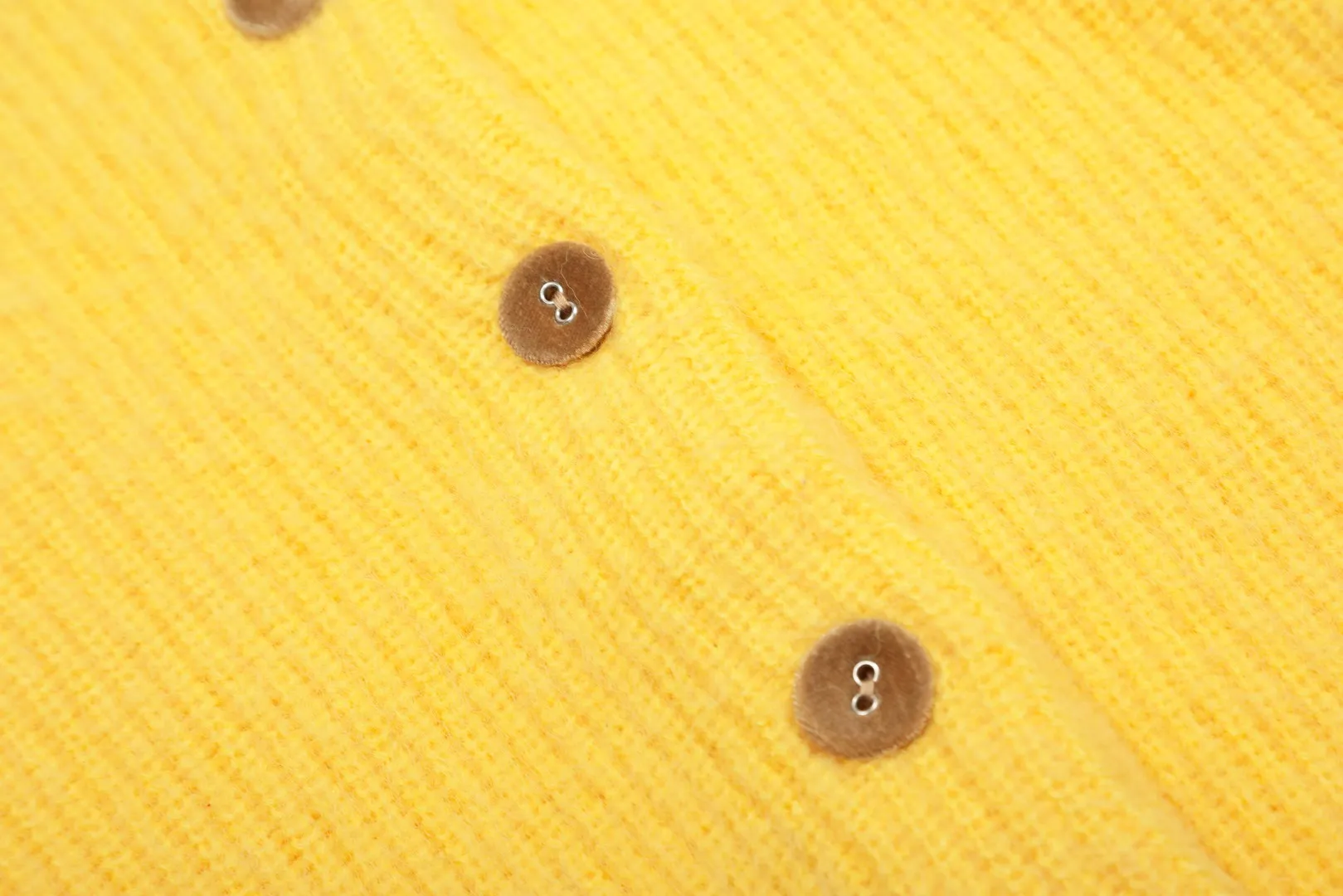 VIVI145# vivienne west wood 25 spring new style three-color wool embroidered design cardigan, three-color turmeric, three-color hemp gray Size: 1 yard (90-110 pounds) 2 yards (110-130 pounds) 3 yards (130-150 pounds) Color: gray yellow pink